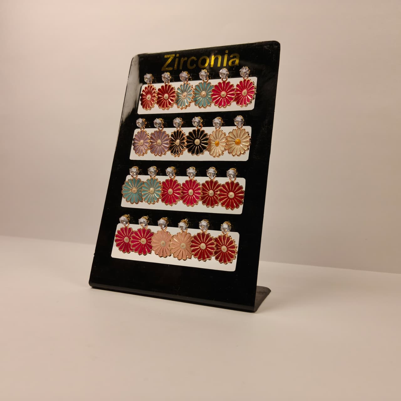 Floral Enamel Zirconia Stud Earrings – Multicolor Daisy Design (PACK OF 1 )