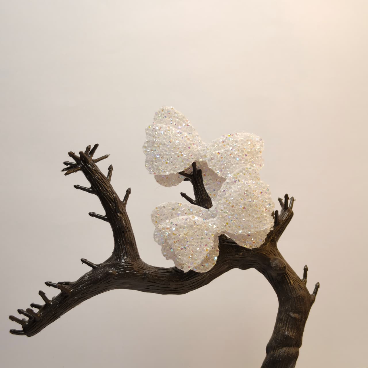 ✨ Sparkling Rhinestone Glitter Bow – Decorative Craft & Hair Accessory ( pack of 1 )