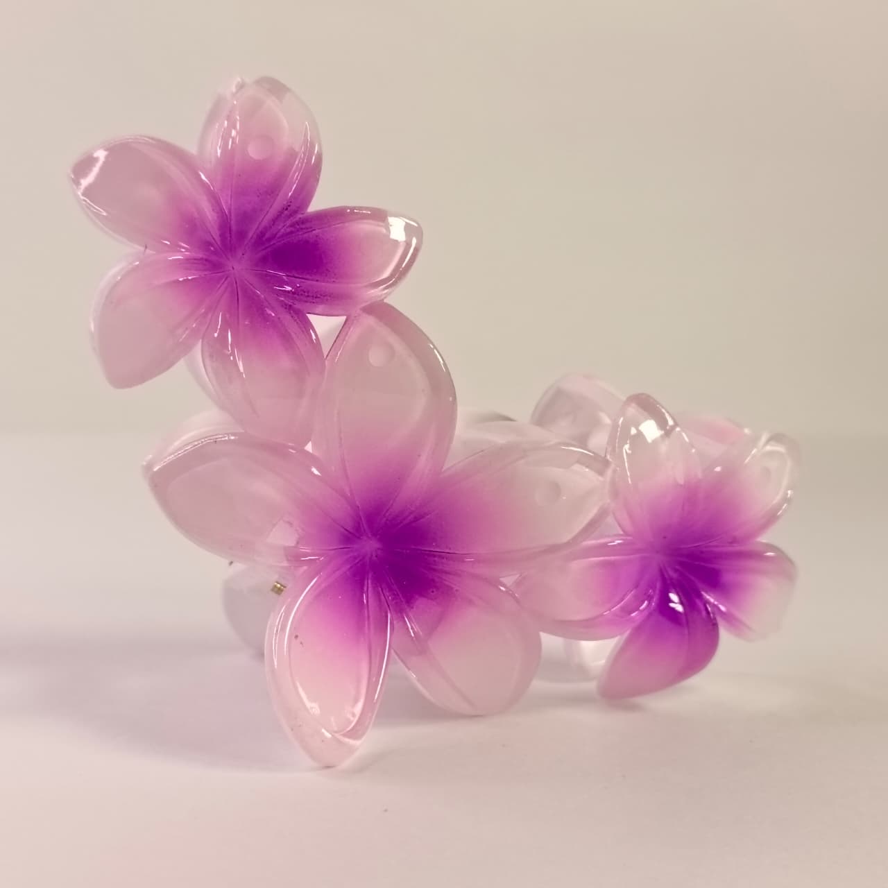 Colorful Floral Hair Claw Clips – Strong Grip & Stylish Design